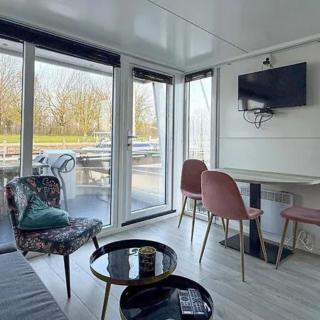 Botel Bob Ross Naarden
